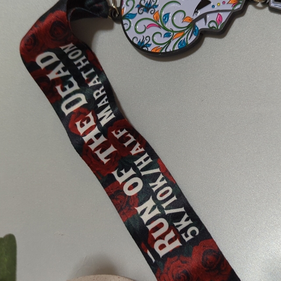 Run of the Dead Virtual Race Medal - Picture 3 of 3